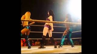 Paige Dancing With The Funkadactyls At One Of The WWELive Events ❤️ ❤️1