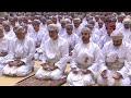 جلالة السلطان هيثم بن طارق المعظم يؤدي صلاة عيد الأضحى لعام 1446هـ في جامع السلطان قابوس بنزوى 