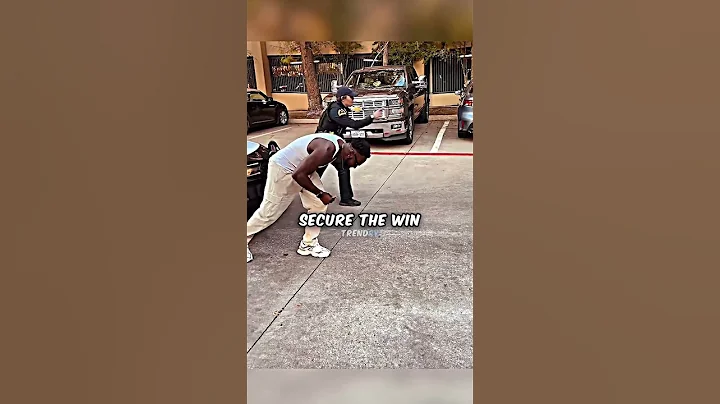 Female Cop Pranks This Man 🤣 (@quesainbolt)