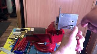 картинка: Вскрытие сувальдного замка S-Locked +79031440676