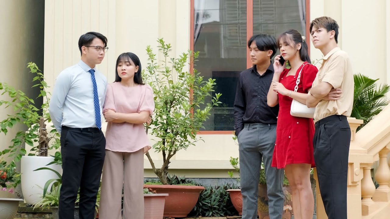 Chủ Tịch Giả Què Về Quê Thăm Nhà Bị Chị Dâu Hắt Hủi Mắng Chửi Đuổi Đi Và Cái Kết