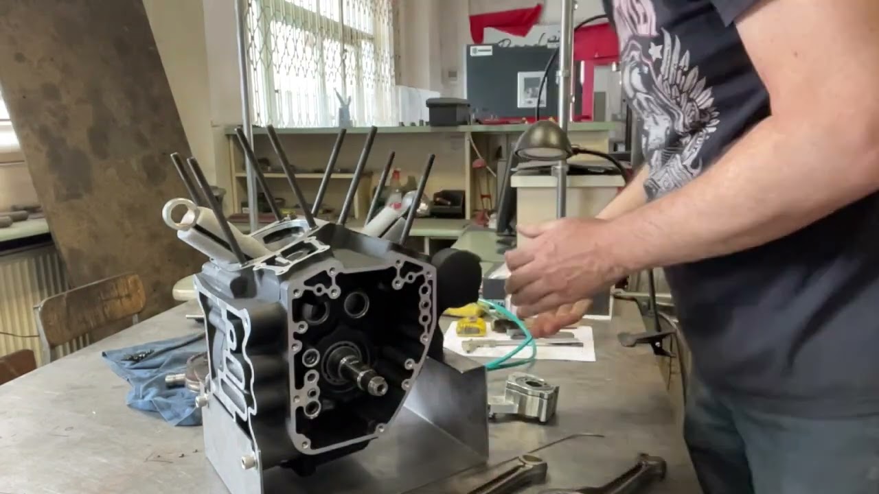 Układ smarowania silnika Twin Cam 96, jak działa pompa olejowa oraz montaż rozrządu Harley Touring