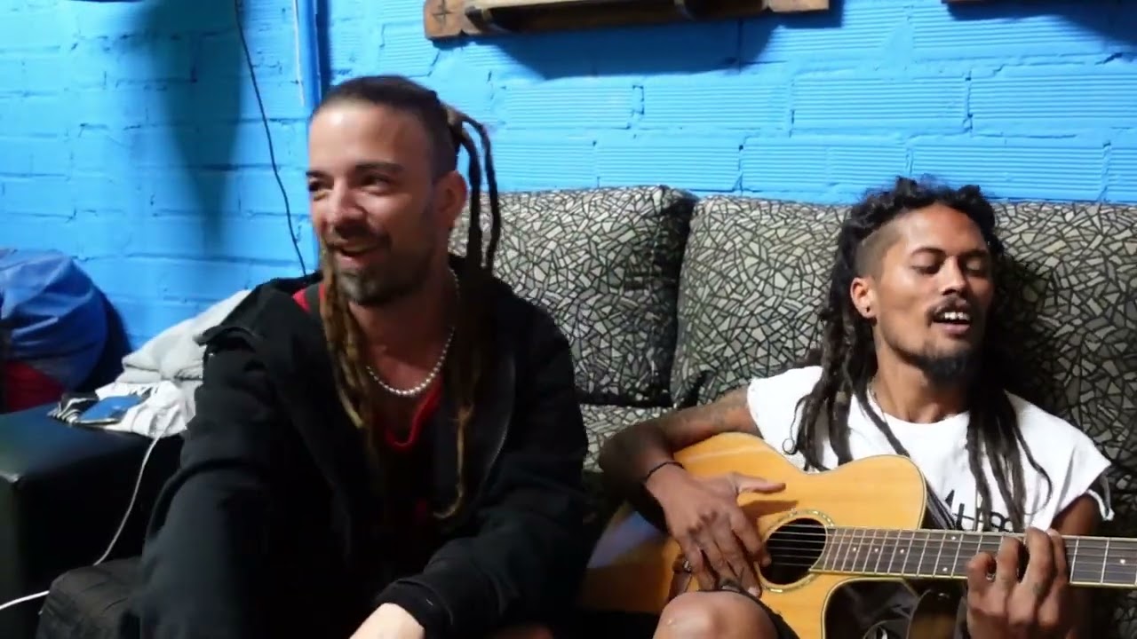 Indómito & Radikal Ika una guitarra 🎸y muchos destinos🌏 (xilum.musica)