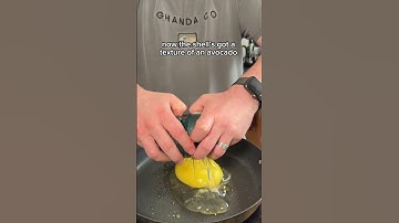 Trying an EMU EGG 🍳