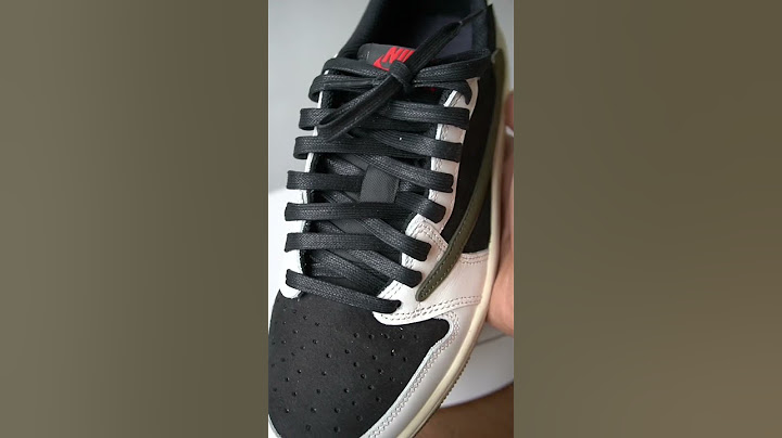 I tried all the laces on the Travis Scott Jordan 1 Olive