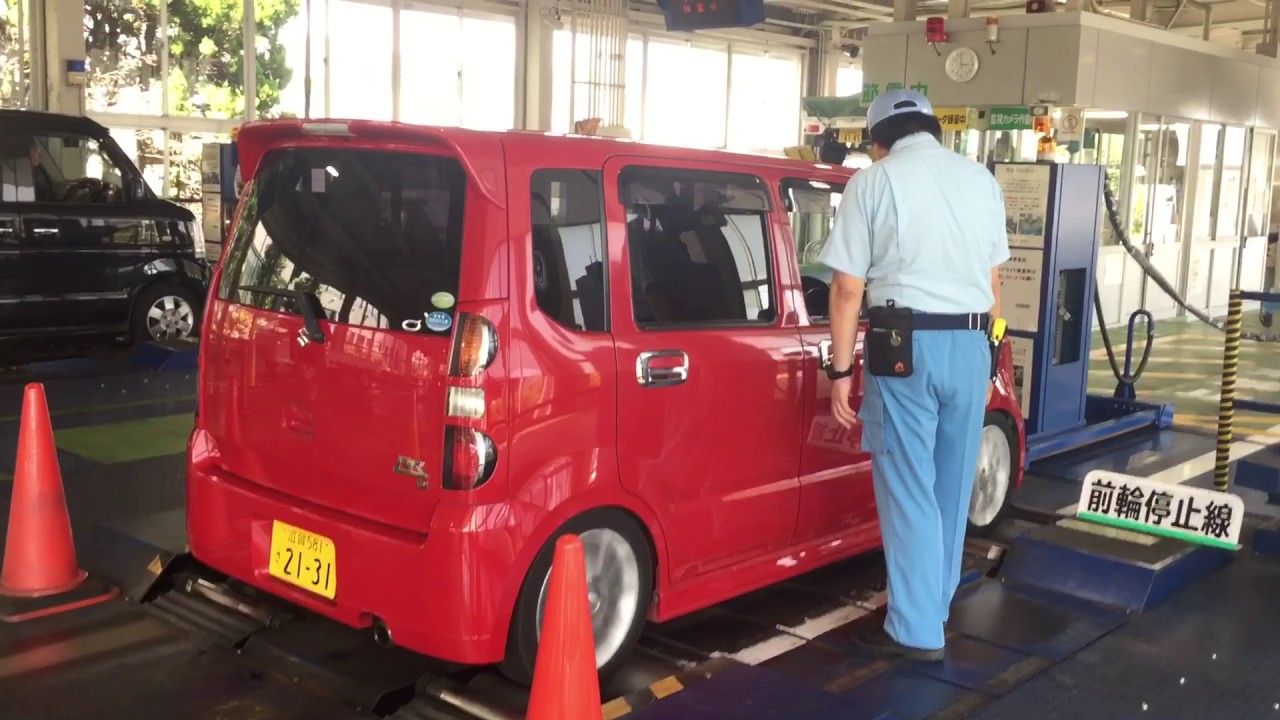 Suzuki Wagon RR turbo fazendo shaken