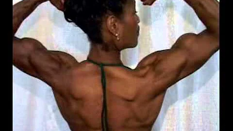 Deborah Samuels expo flexing