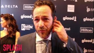 Luke Perry Talks ‘Beverly Hills, 90210’ Reunion Show | Splash News TV