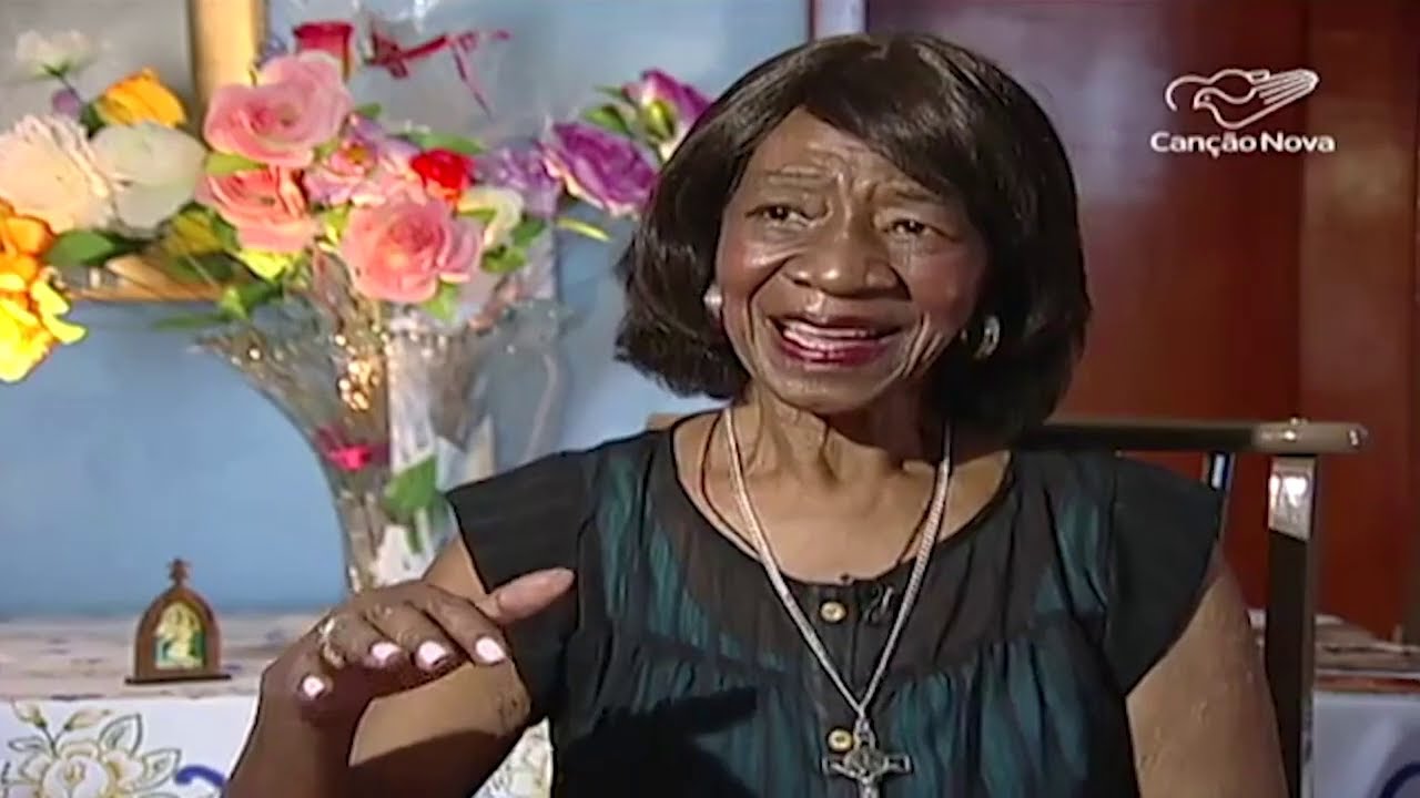 Canção Nova Sorrindo Pra Vida Ao Vivo Hoje Conheca Na Cronica De Hoje Uma Historia De Muita Luta E Sucesso Youtube