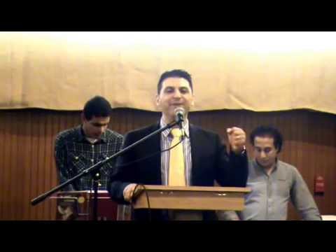 ترنيمة بمراحم الرب أغني زياد شحاده كنيسة المنارة في مانيتوبا كندا