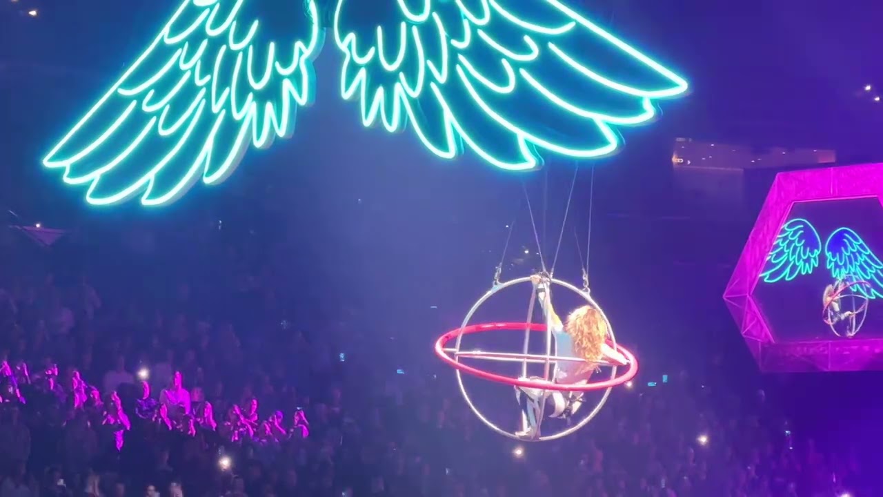 Carrie Underwood-Crazy Angels, Live at Wells Fargo Center, Philadelphia 2-22-23