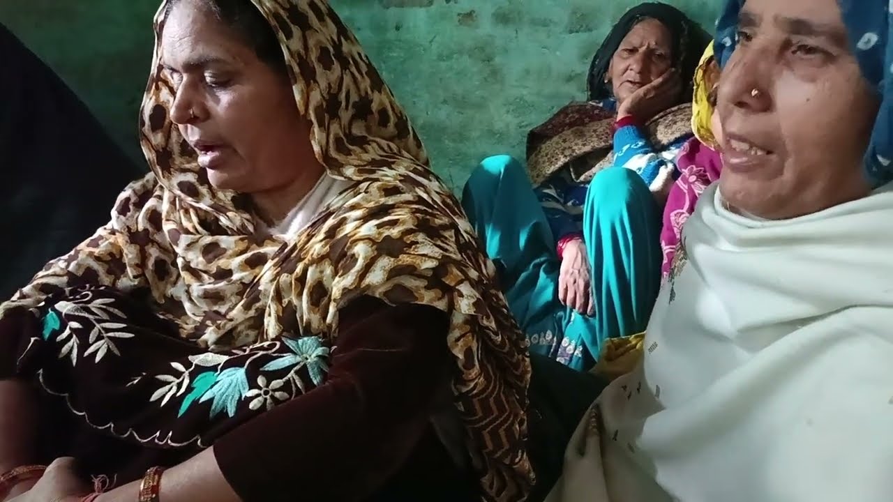 बगड़ बीच चरखा कातु, बहुआ नै बोली मारी हो राम#🎉❤ बहुत सुंदरभजन