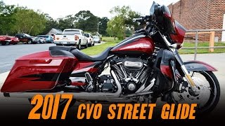 2017 Harley-Davidson® FLHXSE - CVO™ Street Glide® Starfire Black & Atomic Red