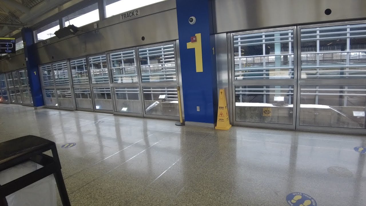 JFK Airport Airtrain ride from Terminal 1 to Jamaica Station