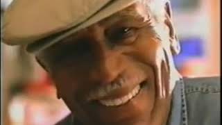 Newsday Dogs TV Commercial screenshot 4