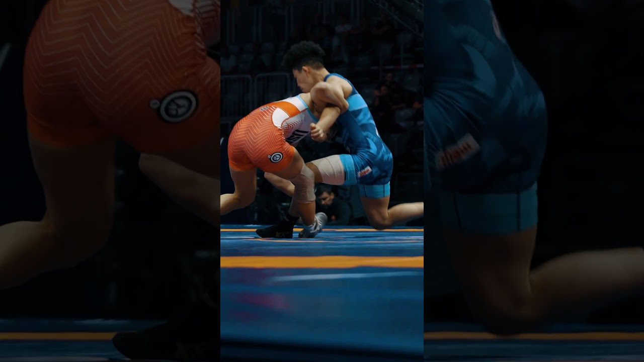 Helen Maroulis 🇺🇸 makes it to the 57kg semis with her signature foot sweep and a pin 🔥🔥🔥