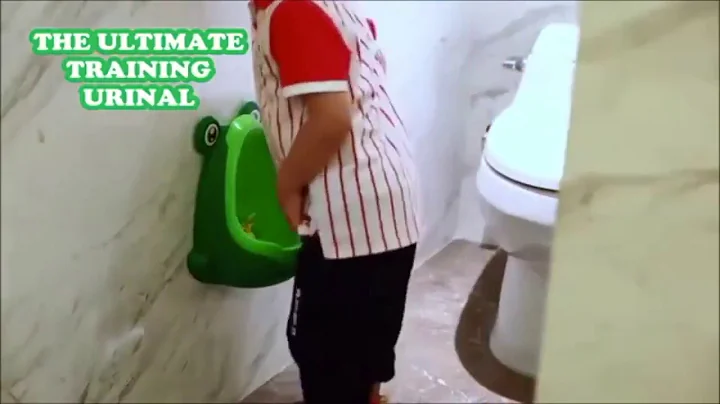 Frog Baby Potty Training Urinal - by Halomama.com