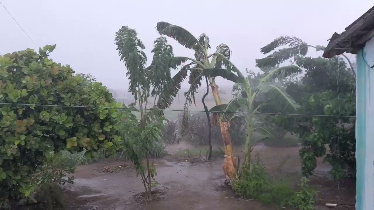 volta a chuver hoje dia 2 de março em cuité PB graças a Deus