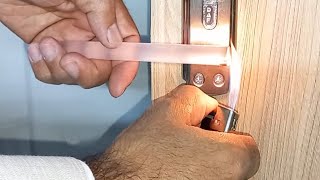 Kapı Kilidinin İçinde Kırılan Anahtarı Çıkarmanın Püf Noktası | Way To Remove A Broken Key. Resimi