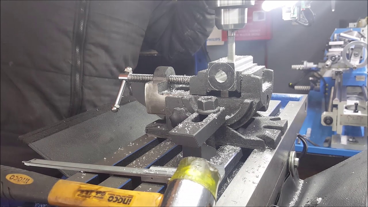 Εξαγωνη βαση φρεζας τορνου. (Για κατασκευη κεφαλης βιδας). hexagon base