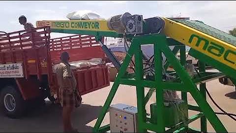 Truckloading conveyor #beltconveyor #loading conveyor Macro 99445 54409