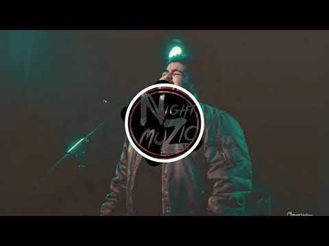 أحمد كامل وسط الطريق