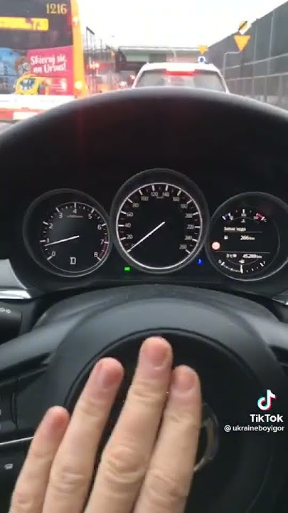 Both cars keep beeping #shorts #cars #beeping #lol