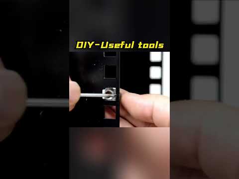 Video: A4 (316) Stainless Steel Cage Nuts (Snap-In Rack Nuts)