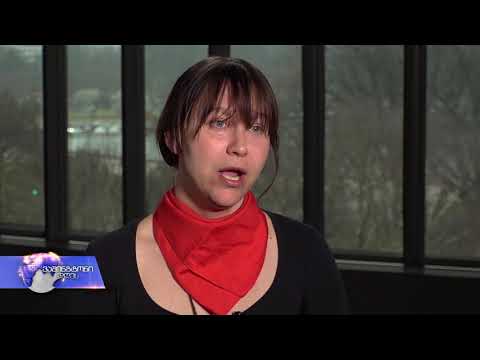 ორმოცი წითელი კაბა ძალადობის გასახსენებლად