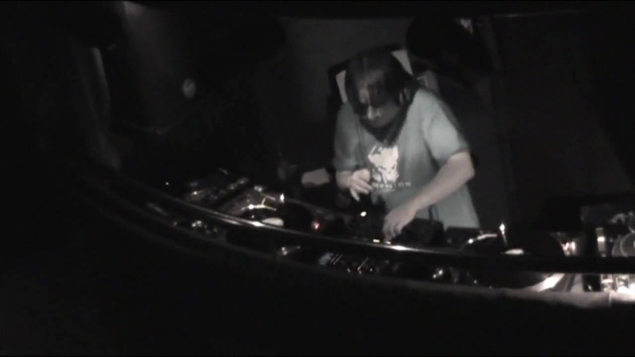 LENNY DEE @ Diggarama label party // Aquarius, Zagreb / 09-10-2009