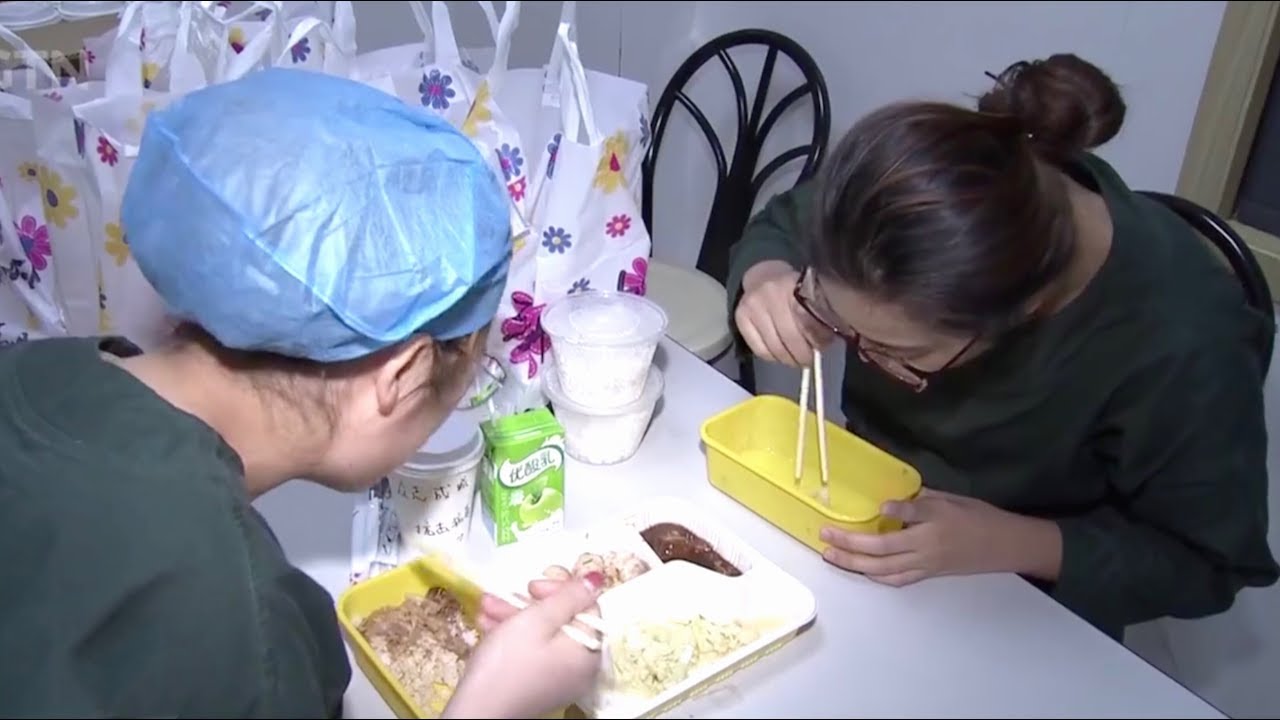 Visting nurses with long shift hours at Wenzhou Hospital
