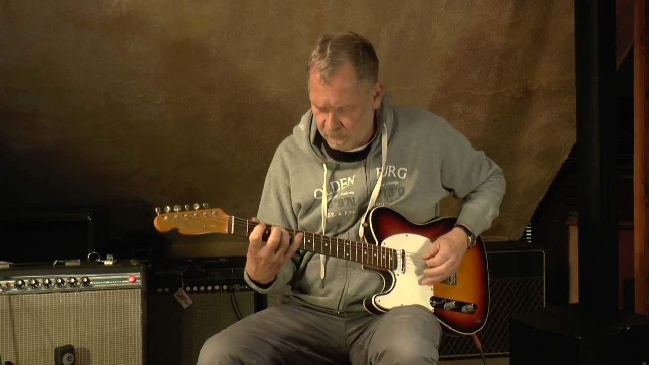 Lefthand Fender Telecaster Custom MiJ 1985 presented by Vintage