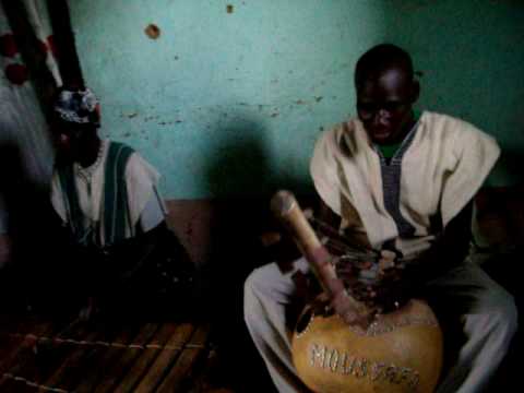Frres Dembl - instrumental (Aly Keita) - Segou, Mali