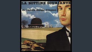 Miniatura del video "La Bottine Souriante - Je voudrais changer d'chapeau / Reel Béatrice"