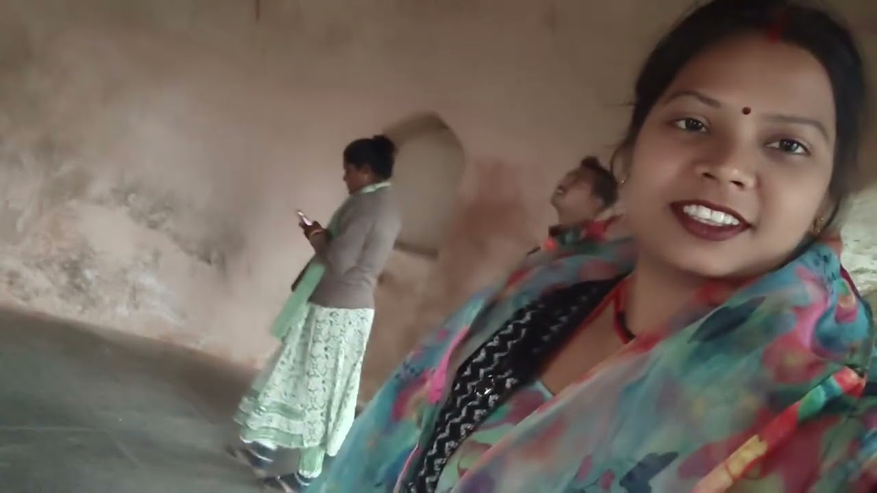 Hum log gaye jhansi ka kila ghumne 🤩🤩 bahut Masti ki 🤪🤪