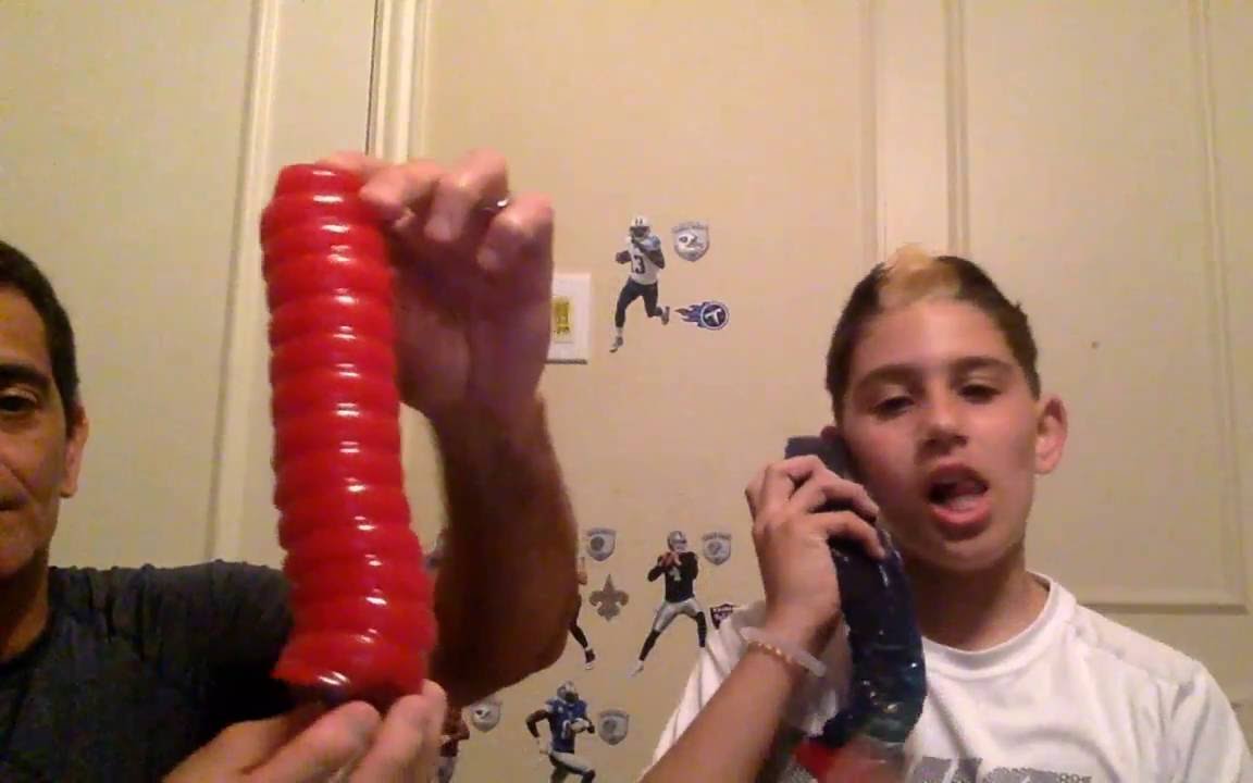 GIANT GUMMY WORM REVIEW (Vat19 Gummy Candy Review) YouTube