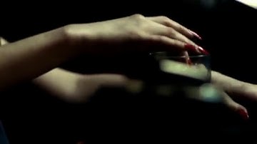 Amy Winehouse.He Can Only Hold Her Oficial Vídeo