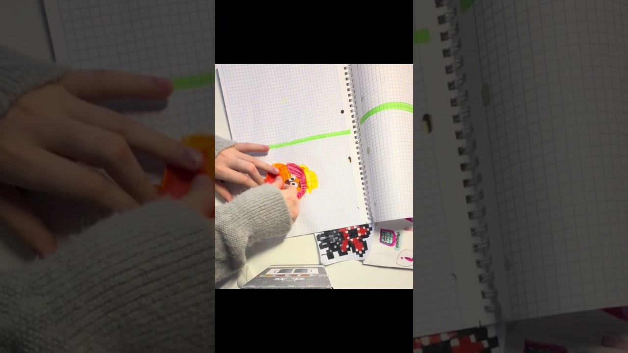 Распаковка бумажных сюрпризов опять нету новинки😭😭😭😭😭 второе видео😍😍😍💕💕