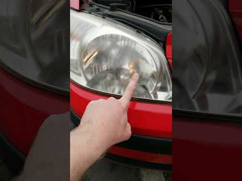 Replacing Side Light Bulbs (Parking Light) on a Hyundai Getz