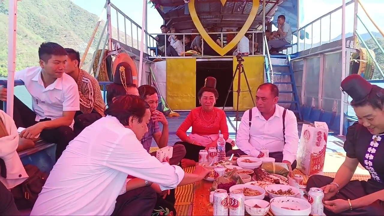 Mơi pi nọng tỏn phăng khắp nớ 