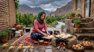 Village Life in Iran / Baking Traditional Potato Bread on an Open Fire