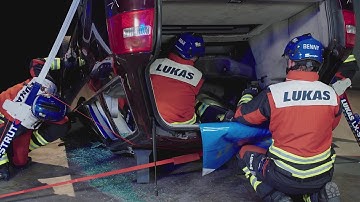 Remove Rear Seat Backs #VEHICLE EXTRICATION THE NEXT GENERATION