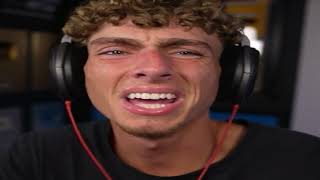Famous This YouTuber is kinda stupid.. Wealth