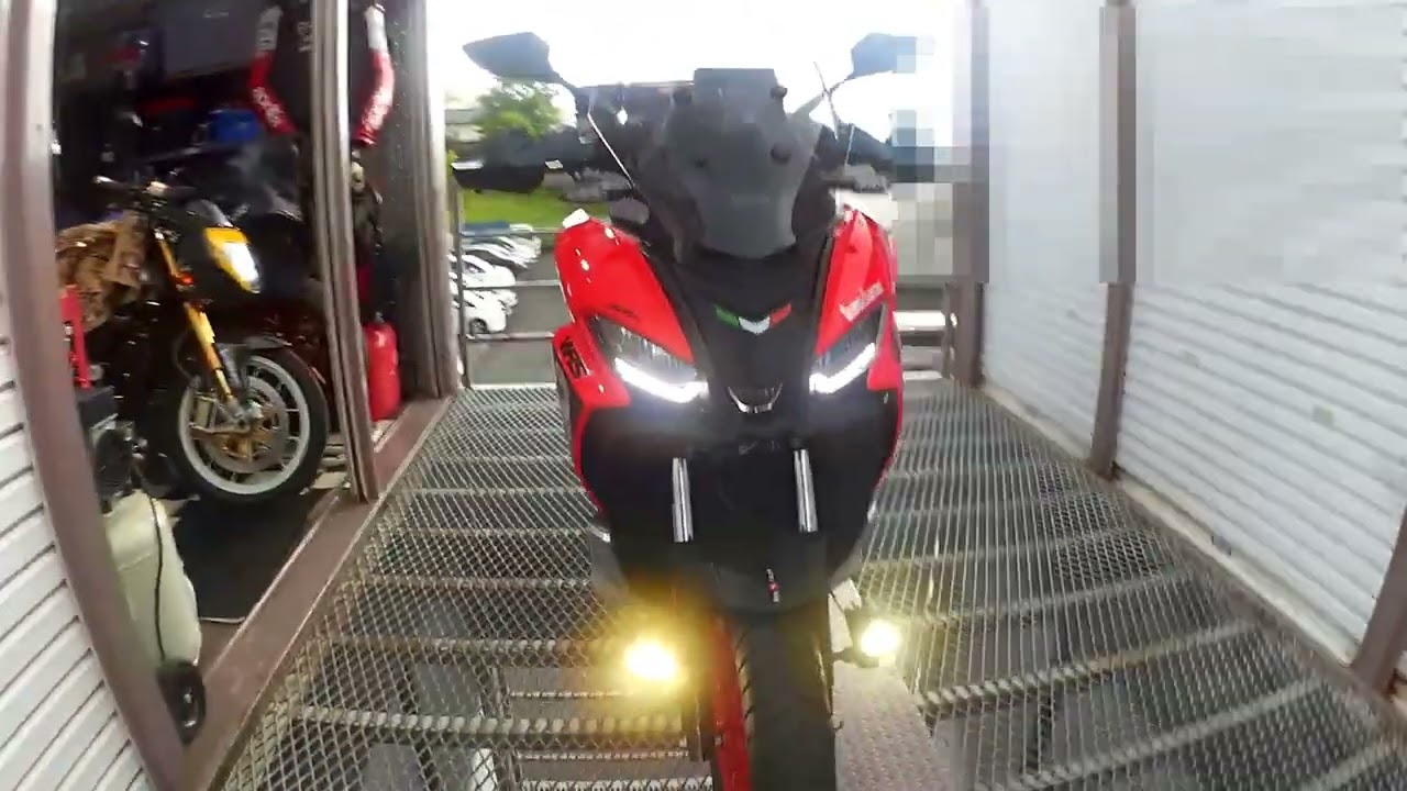 aprilia SRGT200 愛車紹介 Part2　フォグランプとリアボックスの紹介