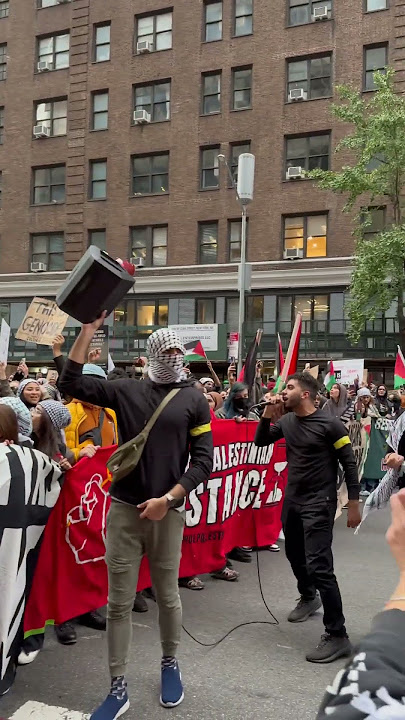 🇵🇸 Pro Palestinian Protest in Manhattan New York calling for Starbucks Boycott #withinourlifetime