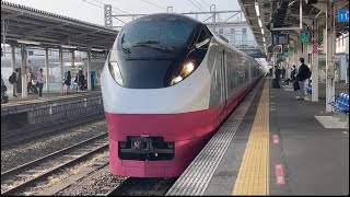 E657系カツK2編成(フレッシュひたち色リバイバル塗装•黄色)が土浦駅1番線に特急ひたち1号いわき行きとして到着停車する動画(2023.10)