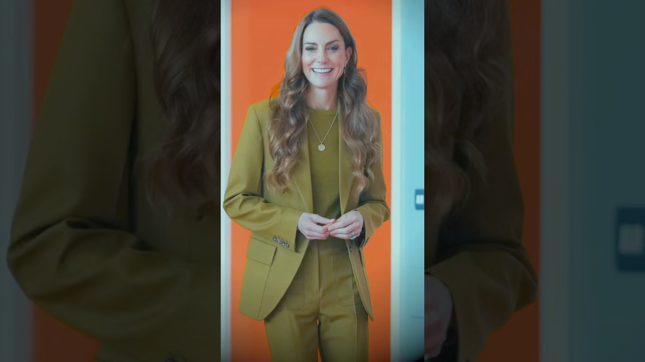 Никто не может похвастаться таким безупречным монохромным образом, как принцесса Уэльская.