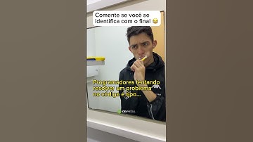 Programador resolvendo problema no código #short #shorts
