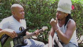 Sir Mwenge VS Karanga Macha Nani Mkali Kwa Kucheza Guitar