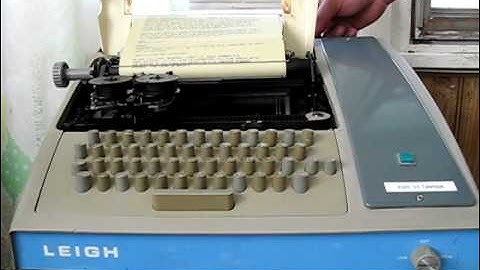 Leigh KSR-33 Teletype Demonstration - Telephone Museum of P.E.I.